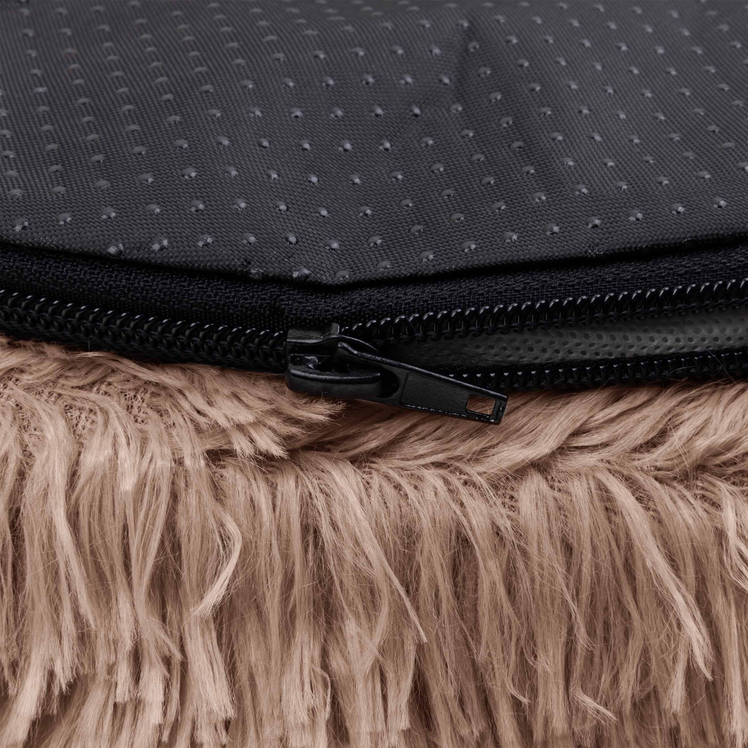 District 70 - FUZZ - Mocca - XL (incl. zipper)